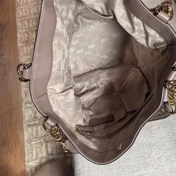 Michael Kors Delancey Taupe Leather & Chain Shoulder Bag with Gold Stud Accents - Picture 11 of 13